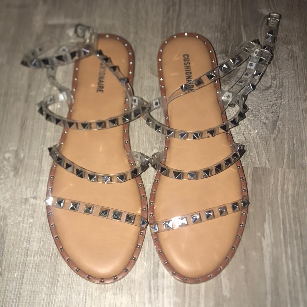 BRAND NEW Cusionaire Women Sandals (Size: 8.5)